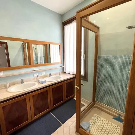 Esclusivo Appartamento- 6 Persone In Liberty * Lido di Venezia