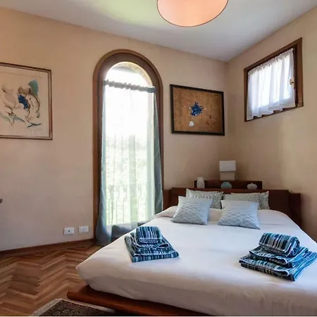 Esclusivo Appartamento- 6 Persone In Liberty Apartman *