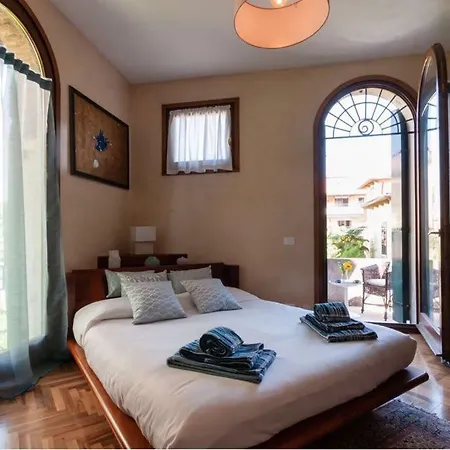 Apartman Esclusivo Appartamento- 6 Persone In Liberty