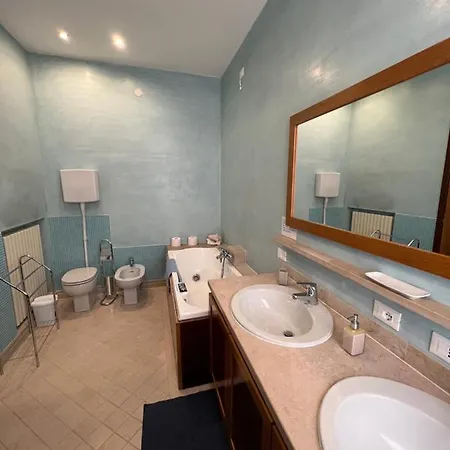 Esclusivo Appartamento- 6 Persone In Liberty * Venetië-Lido