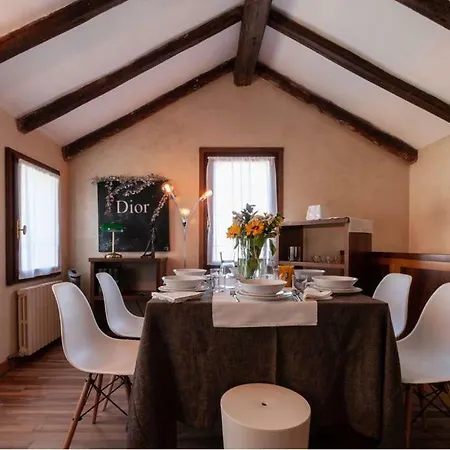 Esclusivo Appartamento- 6 Persone In Liberty * Venedigs Lido