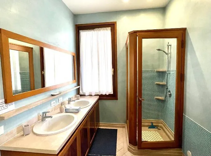 Lägenhet Esclusivo Appartamento- 6 Persone In Liberty Venedig-Lido